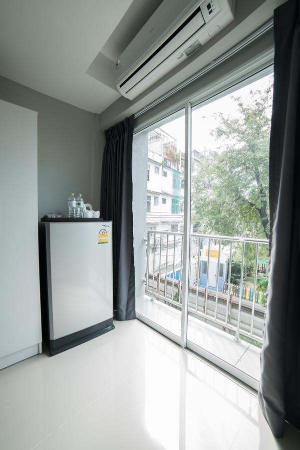 S44Room Bangkok Bagian luar foto